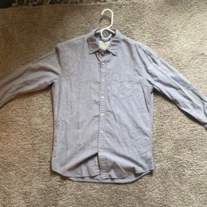 Men’s Grey Button Up Shirt (Small)